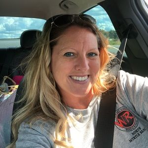 Meet your Posher, Stacy